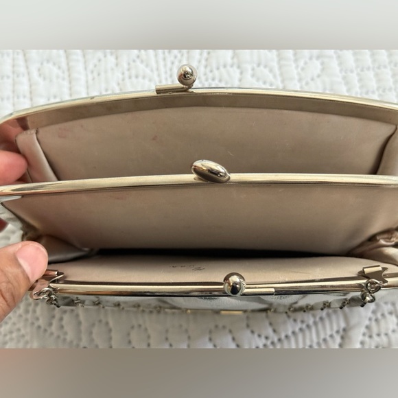 Vintage Harry Levine USA Silver Clutch - Picture 5 of 8